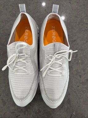 Cole Haan W23777 Women’s Knit Sneakers in Light Gray and Darker Gray NWOT